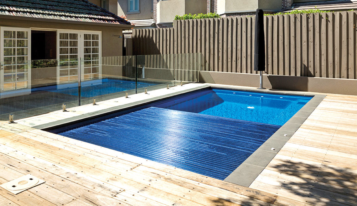 Leisurepools Reflection with slatted cover box 3.8×7.92-9.92m, 1.28-1.78m deep