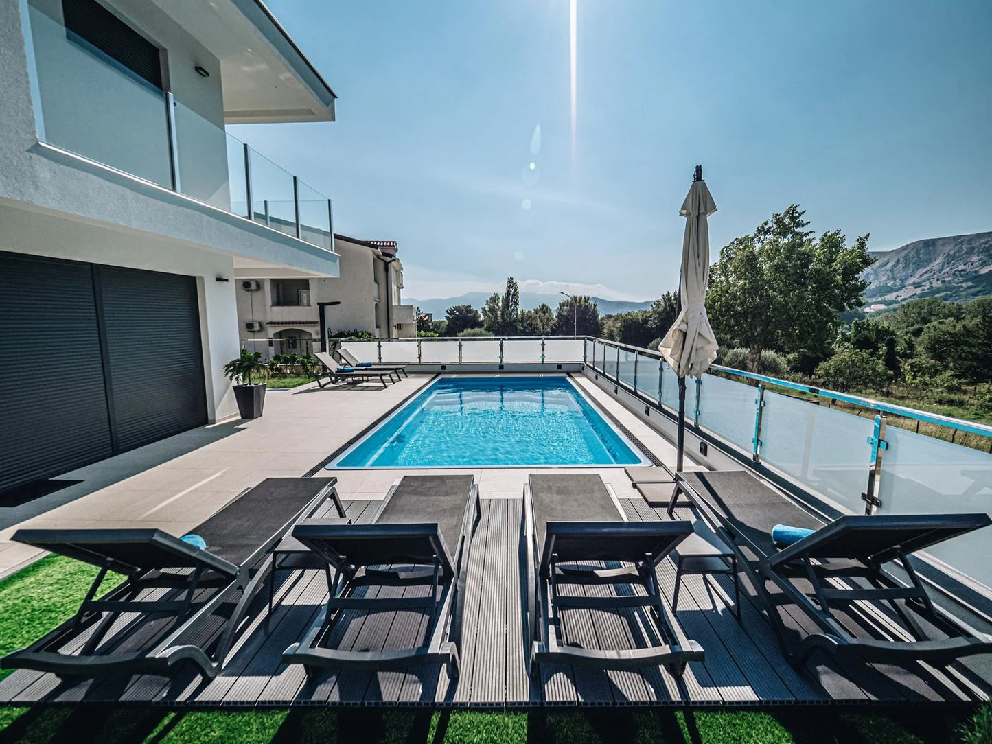 Glasfiberpool Aruba Plus 8.00m x 3.70m x 1.50m