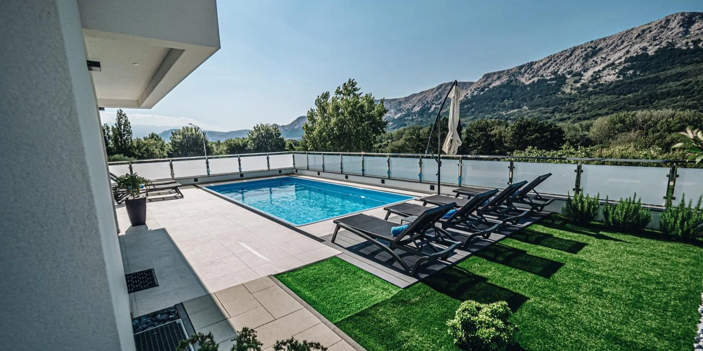 Glasfiberpool Aruba 700 7.20m x 3.70m x 1.50m